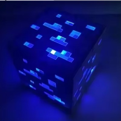 MINECRAFT NIEBIESKA LAMPKA KOSTKA